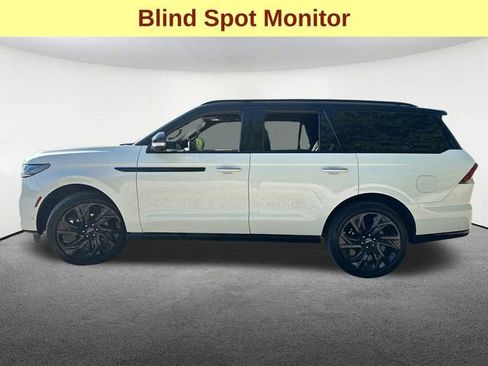 Used 2025 Lincoln Navigator Black Label AWD/4WD image 6