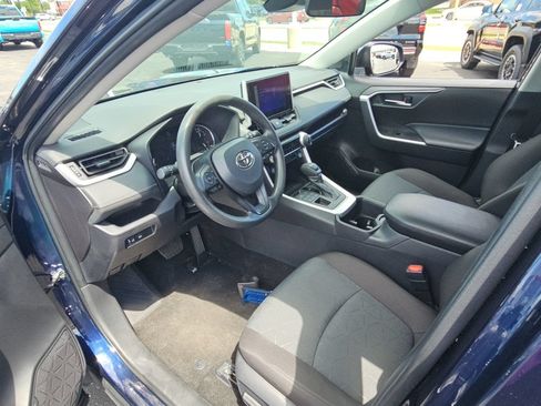 Certified 2025 Toyota RAV4 XLE AWD/4WD image 24