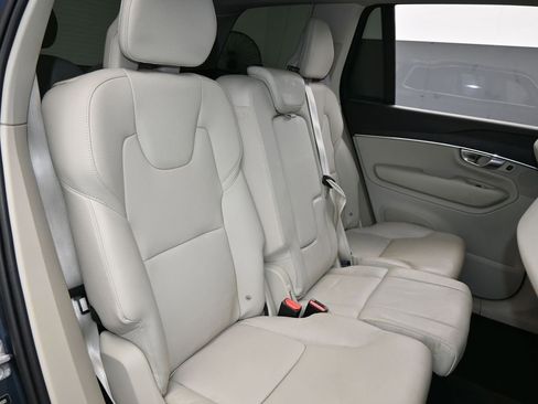 Used 2020 Volvo XC90 T5 Momentum w/ Protection Package image 38