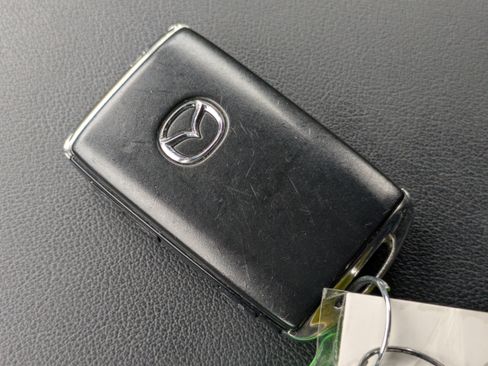 Used 2022 MAZDA MAZDA3 s image 23