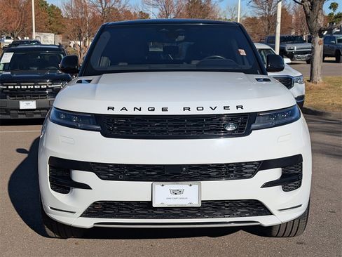 Used 2023 Land Rover Range Rover Sport SE Dynamic image 8