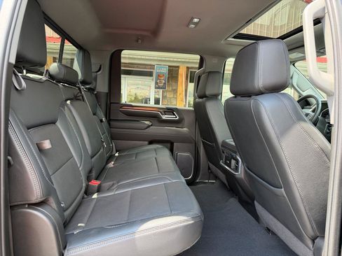 Used 2024 GMC Sierra 2500 Denali w/ Denali Reserve Package AWD/4WD image 23