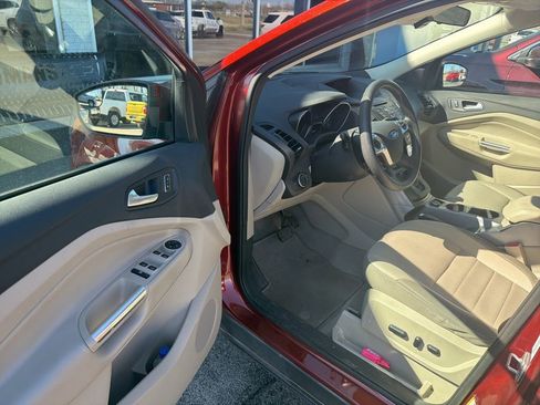 Used 2015 Ford Escape SE image 5