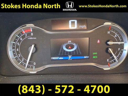 Used 2017 Honda Pilot Touring image 6