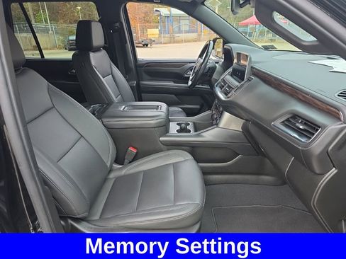 Used 2023 Chevrolet Tahoe LT w/ Luxury Package image 10