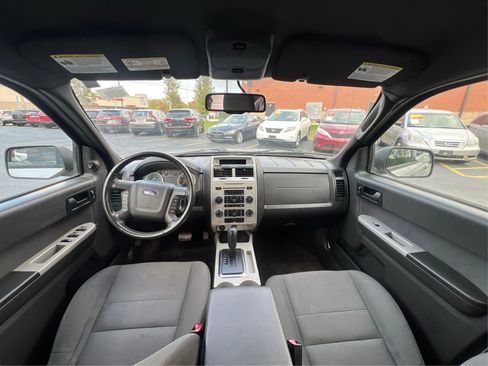Used 2010 Ford Escape XLT image 24