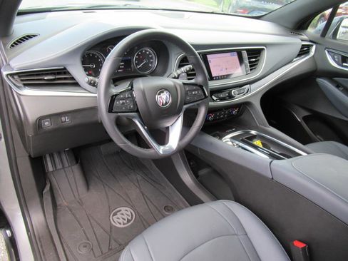 Used 2024 Buick Enclave Essence w/ Sport Touring Edition image 16