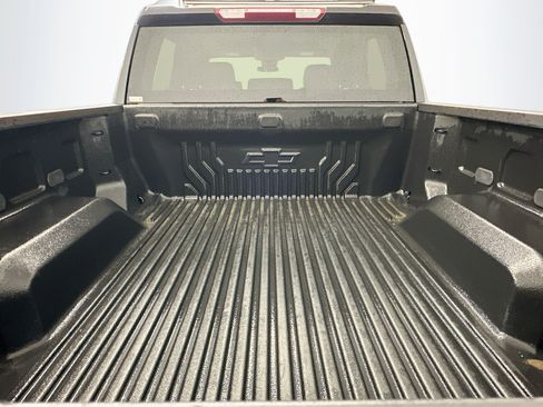 Used 2023 Chevrolet Silverado 1500 LT AWD/4WD image 30