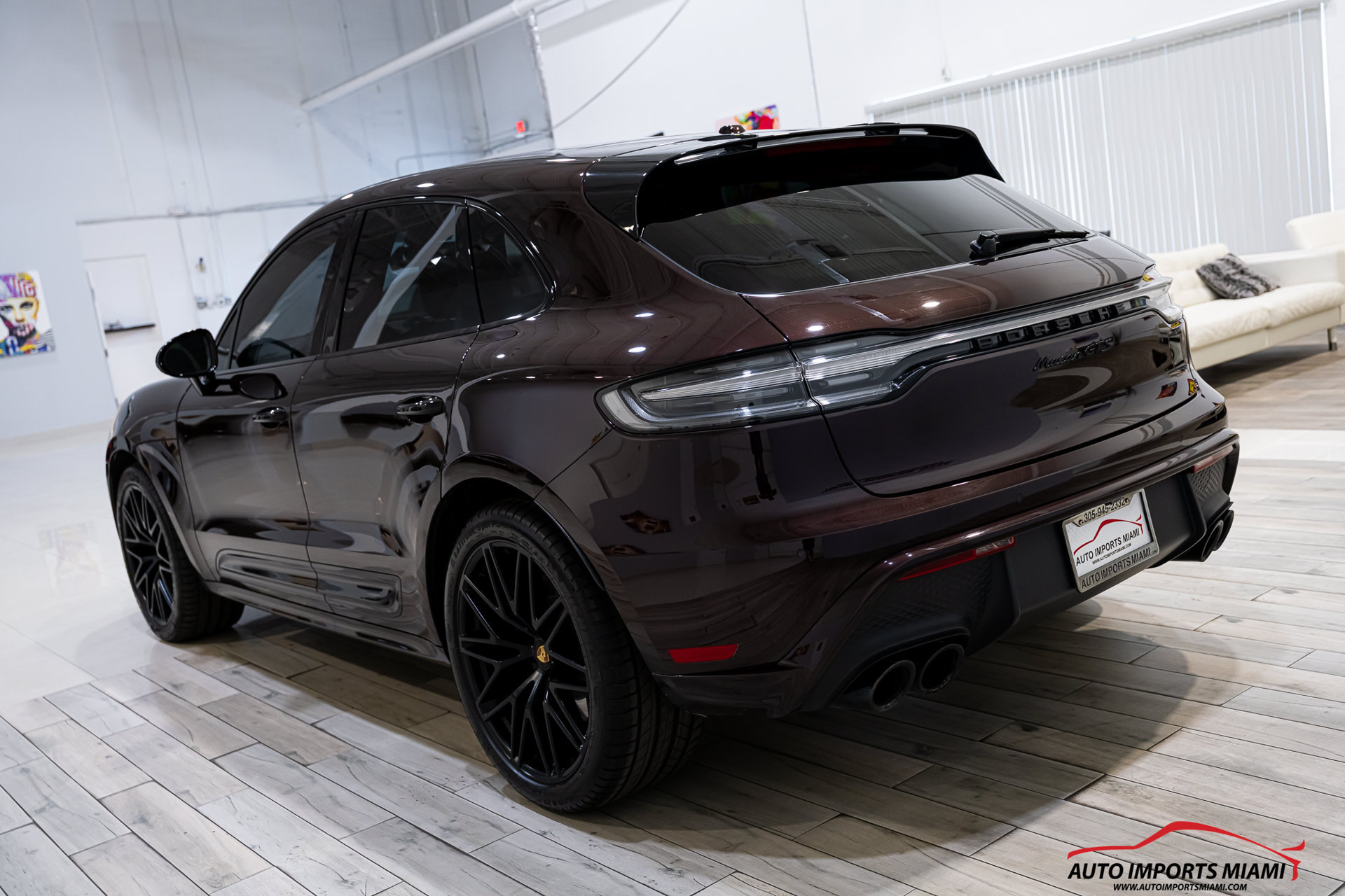 Used 2023 Porsche Macan GTS w/ Sport Chrono Package AWD/4WD image 18