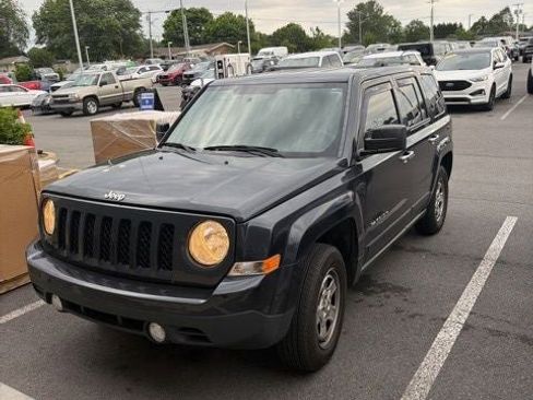 Used 2016 Jeep Patriot Sport w/ Power Value Group AWD/4WD image 2