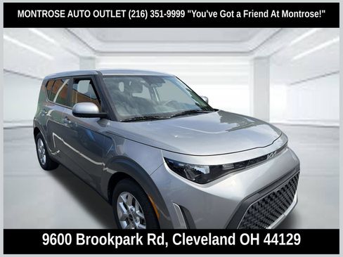 Used 2024 Kia Soul LX w/ Option Group 015 FWD image 1