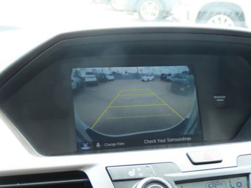 Used 2016 Honda Odyssey Touring image 32