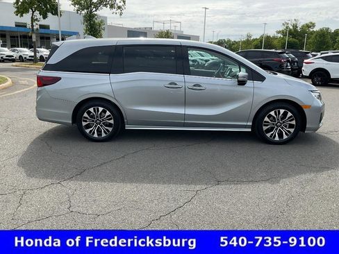 Used 2026 Honda Odyssey Elite image 7