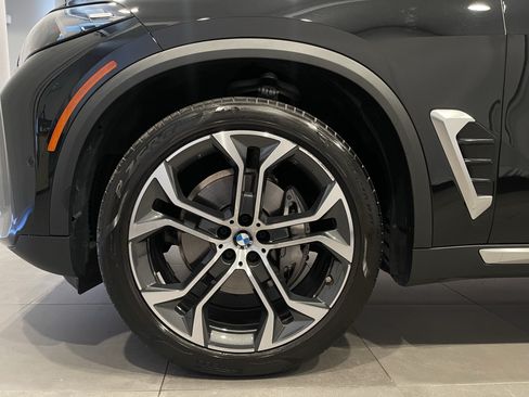 Used 2026 BMW X5 xDrive40i AWD/4WD image 7