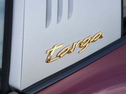 Used 2021 Porsche 911 Targa 4S Heritage Design image 13