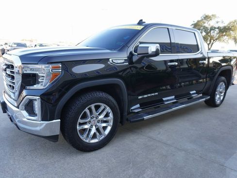Used 2021 GMC Sierra 1500 SLT image 3