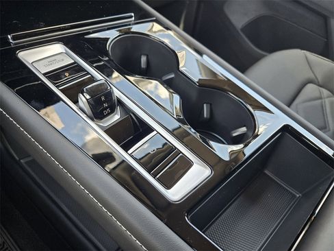 New 2026 Volkswagen Atlas SE image 17