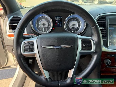 Used 2012 Chrysler 300 Limited RWD image 18