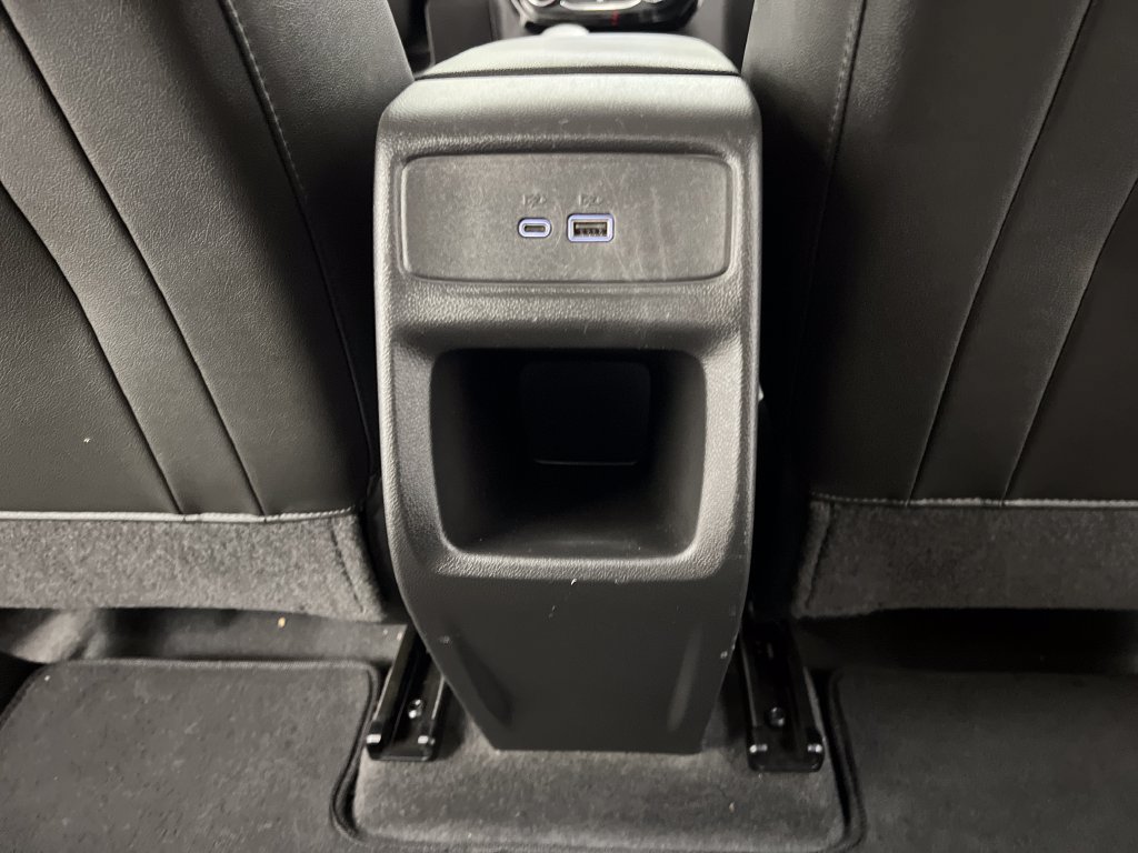 Used 2025 Chevrolet Trax LT FWD image 24