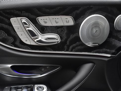 Used 2018 Mercedes-Benz E 400 4MATIC Coupe image 37