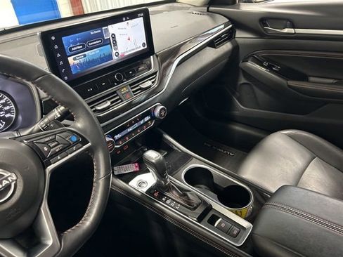 Used 2023 Nissan Altima 2.0 SR FWD image 27