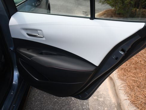 Certified 2024 Toyota Corolla SE w/ SE Premium Package FWD image 19