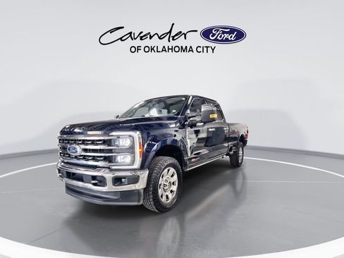 Used 2023 Ford F350 Lariat w/ Lariat Ultimate Package AWD/4WD image 4