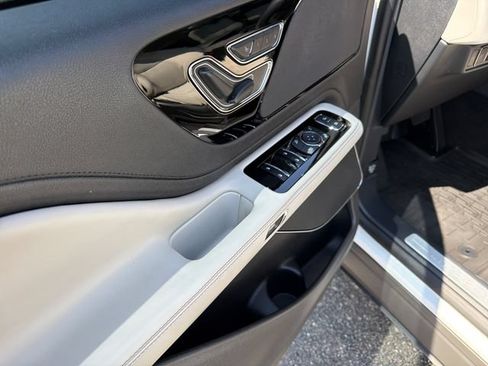 Certified 2025 Lincoln Aviator AWD image 14