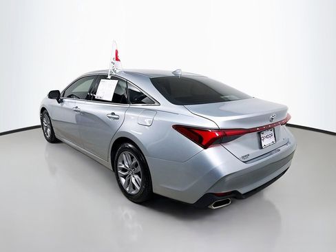Certified 2019 Toyota Avalon XLE image 5