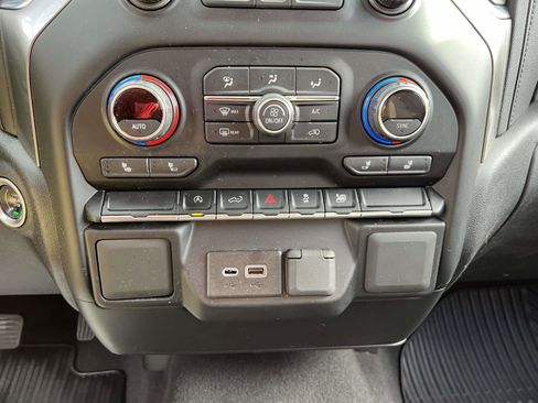 Used 2021 Chevrolet Silverado 1500 LT w/ Bed Protection Package image 22