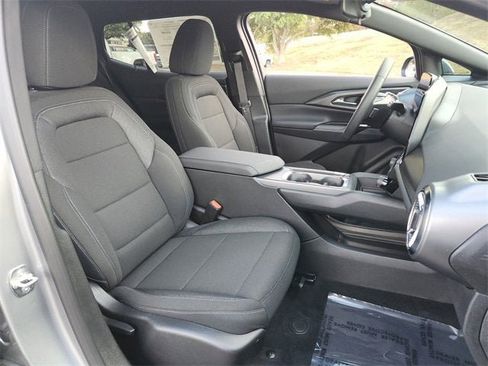 New 2026 Chevrolet Equinox EV LT image 9