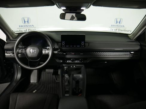 Used 2024 Honda Accord EX image 11