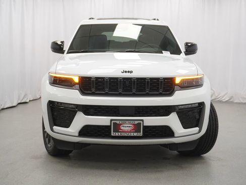 New 2026 Jeep Grand Cherokee L Limited AWD/4WD image 7