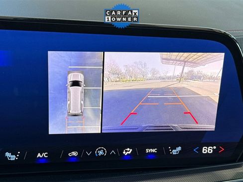 Used 2025 Chevrolet Suburban RST image 30