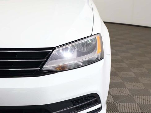 Used 2015 Volkswagen Jetta SE FWD image 11
