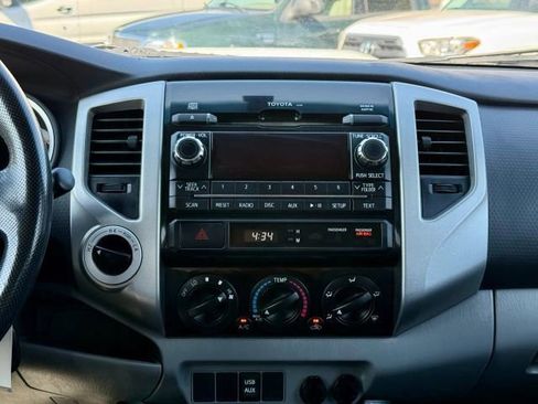 Used 2012 Toyota Tacoma 4x4 Double Cab image 34