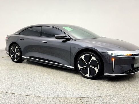 Used 2023 Lucid Air Pure image 3