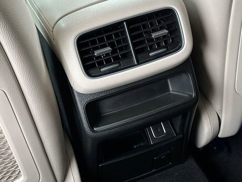 Certified 2022 Mercedes-Benz GLE 350 w/ Premium Package image 30