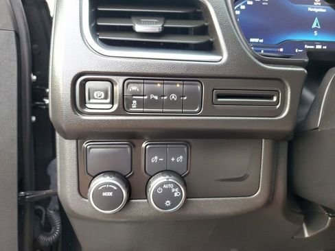 Used 2024 Chevrolet Tahoe LT RWD image 28