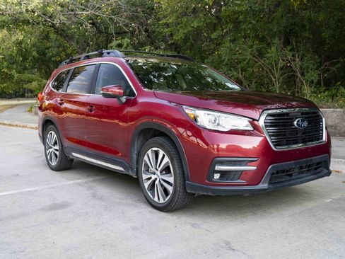 Used 2019 Subaru Ascent Limited AWD/4WD image 2