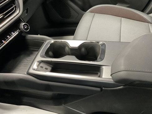 Used 2024 Chevrolet Equinox EV RS image 21