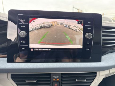 New 2026 Volkswagen Jetta SE FWD image 16