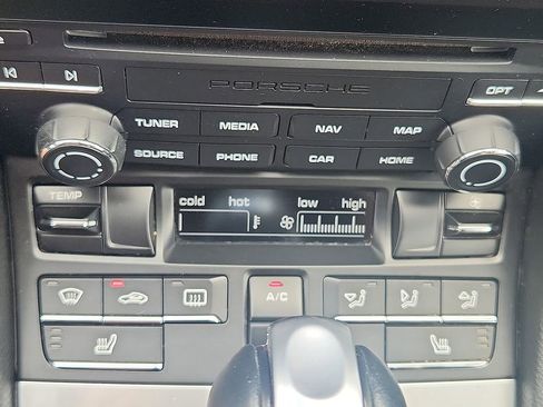 Certified 2018 Porsche 718 Cayman image 13