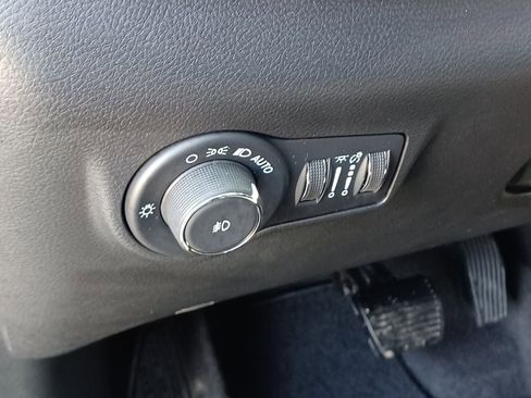 Used 2022 Jeep Compass Limited AWD/4WD image 12