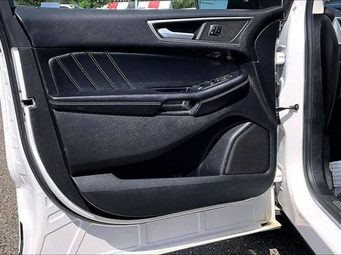 Used 2015 Ford Edge Sport w/ Equipment Group 401A AWD/4WD image 21