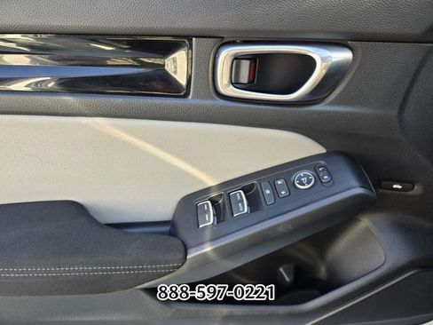 Used 2024 Honda Civic EX image 30