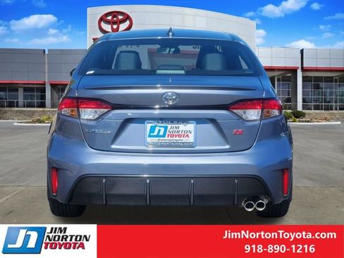 Used 2025 Toyota Corolla SE w/ SE Premium Package FWD image 7