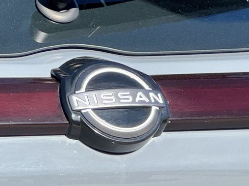 Used 2023 Nissan Kicks SR FWD image 13