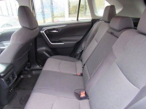 Used 2019 Toyota RAV4 XLE w/ All Weather Liner Package AWD/4WD image 15