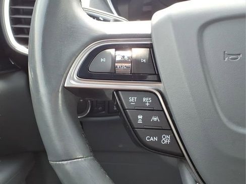Used 2020 Lincoln Nautilus Reserve AWD/4WD image 13